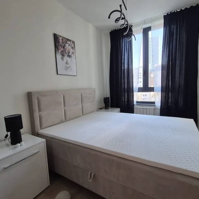 Rent of brand new 3-room apartment 72 m² in the premium BW Sensa residential complex, Belgrade, Serbia