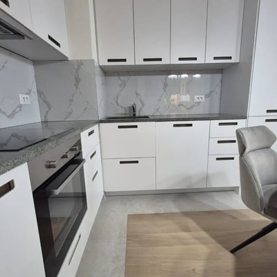 Rent of brand new 3-room apartment 72 m² in the premium BW Sensa residential complex, Belgrade, Serbia