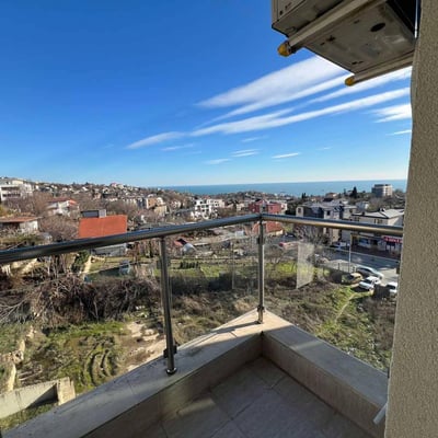 Rent of 3-room apartment with sea view 70 m², Briz, Varna, Bulgaria