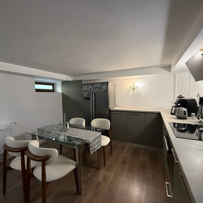 Rent of comfortable 3-room apartment with private entrance 100 m², Faleza Nord, Constanța, Romania