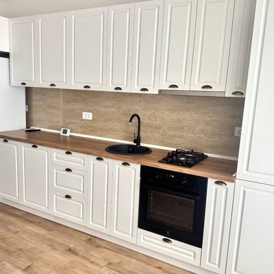 Location d’un appartement neuf et moderne, 50 m², avec balcon, Chiajna, Bucarest, Roumanie