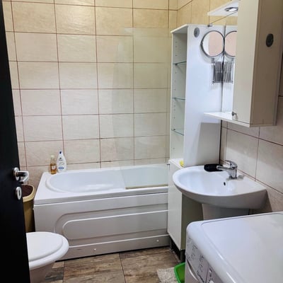 Location d’un appartement meublé d’1 pièce, Chiajna, Bucarest, Roumanie