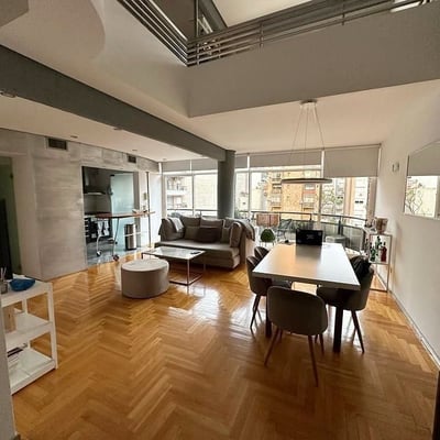 Alquiler de amplio dúplex de 2 habitaciones, 117 m², Las Cañitas, Buenos Aires, Argentina
