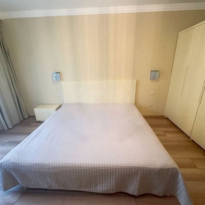 Rent of a bright and spacious 3-room apartment, 100 m², first sea line, St. Constantine and Helena, Varna, Bulgaria