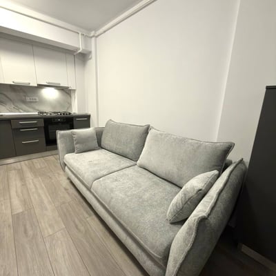 Аренда новой меблированной квартиры 44 м² с балконом, Бухарест, Chiajna, Румыния