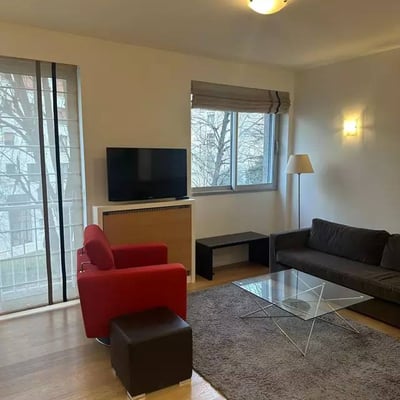 Rent of a furnished 2-room apartment, 60 m², Paris 16th arrondissement, France