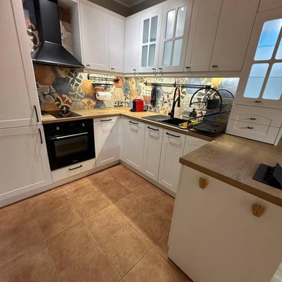 Alquiler de un apartamento amplio y luminoso de 2 habitaciones, 90 m², Varna, Bulgaria