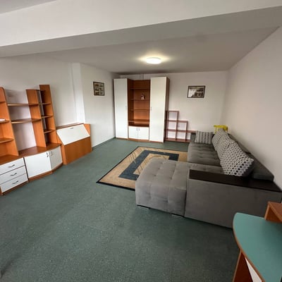 Rent of a spacious furnished 4-room apartment, 156 m², Varna, Bulgaria