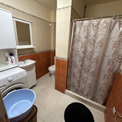 Аренда просторной меблированной 4-комнатной квартиры 156 м², Варна, Болгария