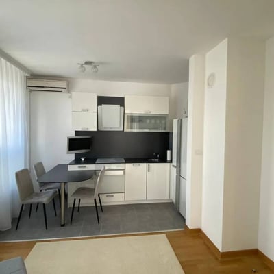 Alquiler de apartamento de 45 m² en el moderno complejo residencial Belville, Belgrado (Nuevo Belgrado), Serbia