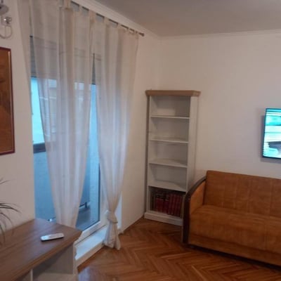 Rent of a 2-room apartment, 53 m², in the city center near the market, Belgrade, Serbia