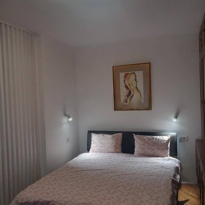 Rent of a 2-room apartment, 53 m², in the city center near the market, Belgrade, Serbia