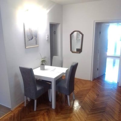 Rent of a 2-room apartment, 53 m², in the city center near the market, Belgrade, Serbia