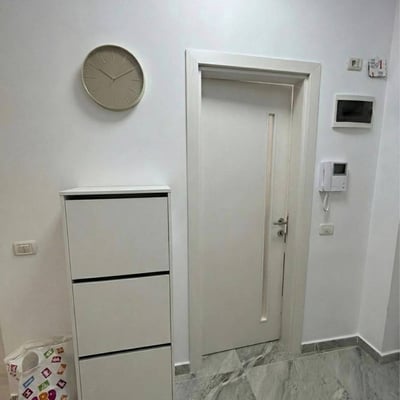 Alquiler de apartamento nuevo de 1 habitación con balcón y plaza de aparcamiento, Bucarest, Chiajna, Rumanía