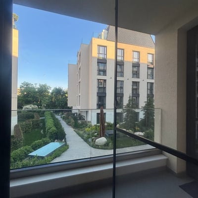 Miete eines geräumigen 3-Zimmer-Apartments, St. Konstantin und Helena, Varna, Bulgarien