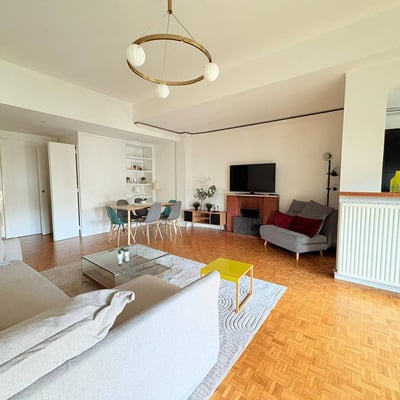 Rent of a three-room apartment with Eiffel Tower view, 72 m², Paris, France