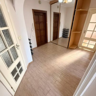 Rent of a cozy two-room apartment in the city center, Chișinău, Moldova