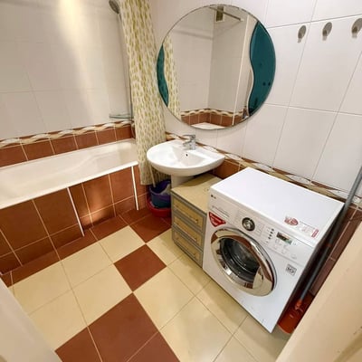 Rent of a cozy two-room apartment in the city center, Chișinău, Moldova