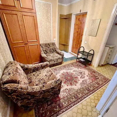 Miete einer gepflegten Einzimmerwohnung im Stadtzentrum, Chișinău, Moldau