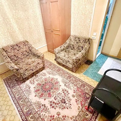 Miete einer gepflegten Einzimmerwohnung im Stadtzentrum, Chișinău, Moldau