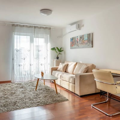 Alquiler de apartamento de dos habitaciones con vista a la ciudad, 48 m², Bucarest, Rumanía