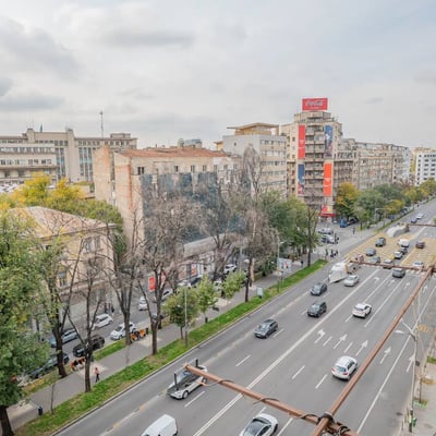 Alquiler de apartamento de dos habitaciones con vista a la ciudad, 48 m², Bucarest, Rumanía