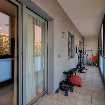 Alquiler de apartamento amueblado de tres habitaciones, 76 m², Bucarest, Rumanía