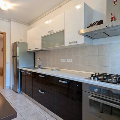 Alquiler de apartamento amueblado de tres habitaciones, 76 m², Bucarest, Rumanía