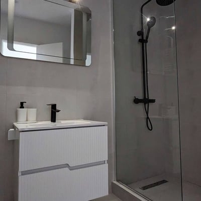 Miete einer großen und geräumigen Zweizimmerwohnung, Bukarest, Rumänien