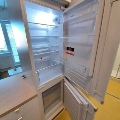 Miete einer möblierten Zweizimmerwohnung mit Balkon, 34 m², Bratislava, Slowakei