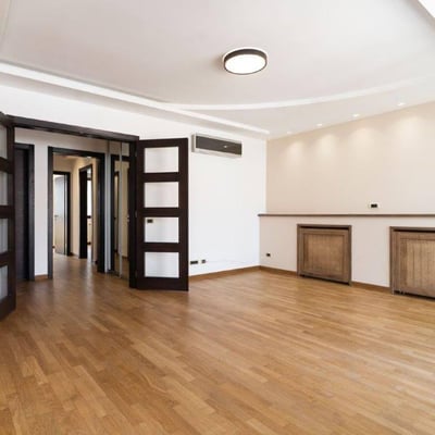 Аренда просторной трёхкомнатной квартиры в новом доме, 91 м², Врачар, Белград, Сербия