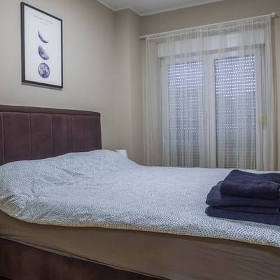 Miete einer geräumigen Zweizimmerwohnung nahe dem Stadtzentrum, 67 m², Belgrad, Serbien