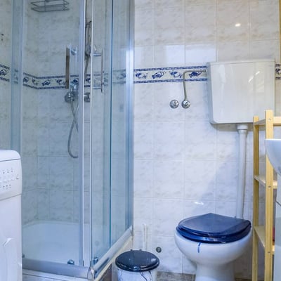 Rent of a bright two-room apartment in the city center, 53 m², Belgrade, Serbia