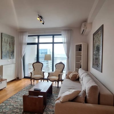 Miete einer hellen Zweizimmerwohnung, 55 m², Wohnanlage BW Parkview, Belgrad, Serbien
