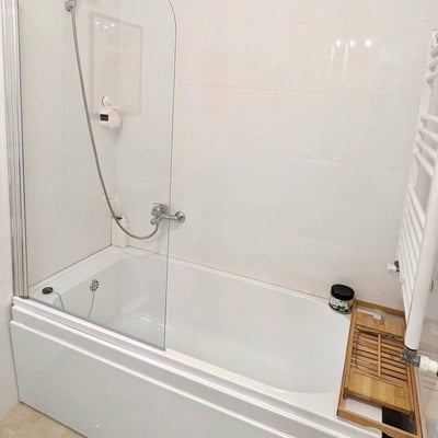 Alquiler de estudio amueblado con plaza de aparcamiento, Bucarest, Rumanía