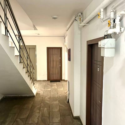 Alquiler de apartamento acogedor de una habitación, 34 m², Sector 6, Bucarest, Rumanía