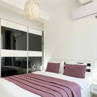 Alquiler de apartamento cómodo de 3 habitaciones con vista al lago, 100 m², zona Mamaia, Constanța, Rumanía