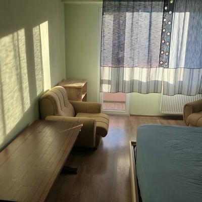 Аренда светлой и тёплой трёхкомнатной квартиры, 70 м², район Славейков, Бургас, Болгария