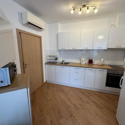 Location d’un appartement confortable de deux pièces, Briz, Varna, Bulgarie