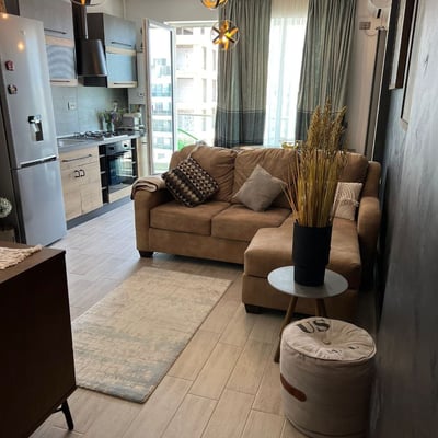 Miete stilvoller, komfortabler Dreizimmer-Apartments, 85 m², Mamaia, Constanța, Rumänien