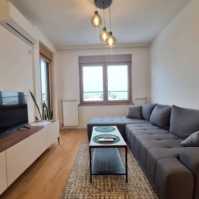 Location d’un appartement totalement neuf de deux pièces dans une résidence moderne, 47 m², zone de Zemun, Belgrade, Serbie