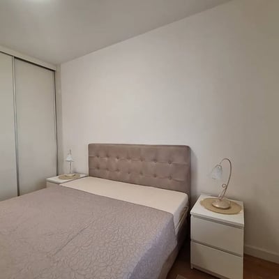 Location d’un appartement totalement neuf de deux pièces dans une résidence moderne, 47 m², zone de Zemun, Belgrade, Serbie