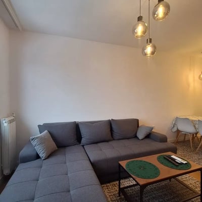 Location d’un appartement totalement neuf de deux pièces dans une résidence moderne, 47 m², zone de Zemun, Belgrade, Serbie