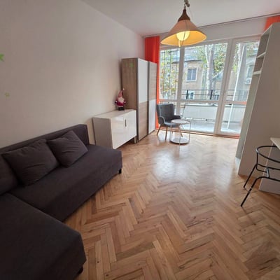 Rent of a bright, cozy three-room apartment in the city center, Burgas, Bulgaria