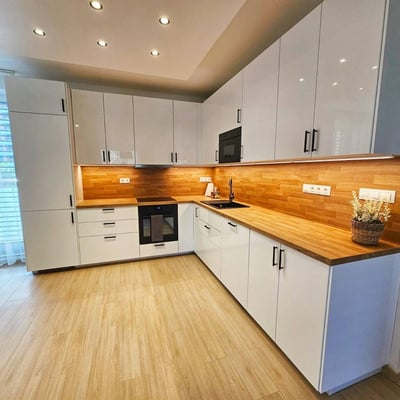 Location d’un appartement meublé de trois pièces dans un immeuble neuf, 74 m², Petržalka, Bratislava, Slovaquie