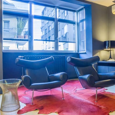 Miete einer geräumigen, stilvollen Dreizimmerwohnung im Stadtzentrum, 105 m², Belgrad, Serbien