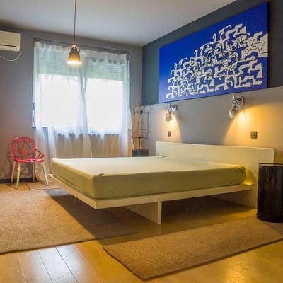 Location d’un appartement spacieux et élégant de trois pièces en centre-ville, 105 m², Belgrade, Serbie