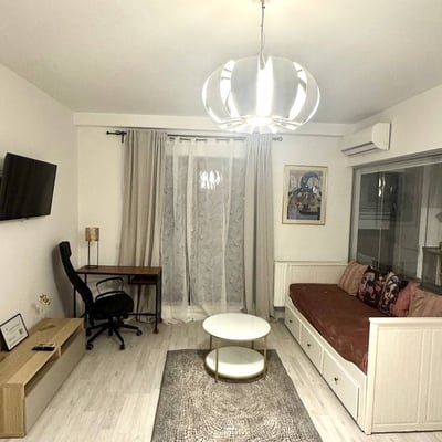 Alquiler de excelente apartamento de dos habitaciones cerca del centro de la ciudad, Bucarest, Rumanía