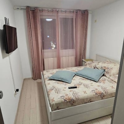 Alquiler de apartamento acogedor de tres habitaciones, Sector 6, Bucarest, Rumanía