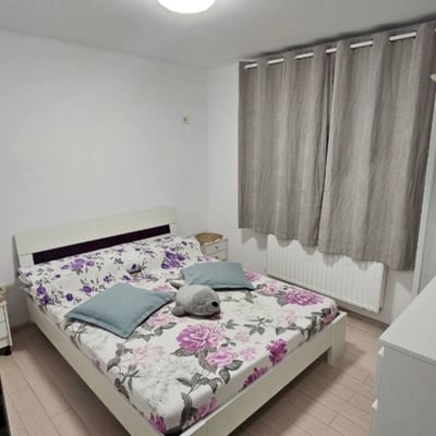 Alquiler de apartamento acogedor de tres habitaciones, Sector 6, Bucarest, Rumanía